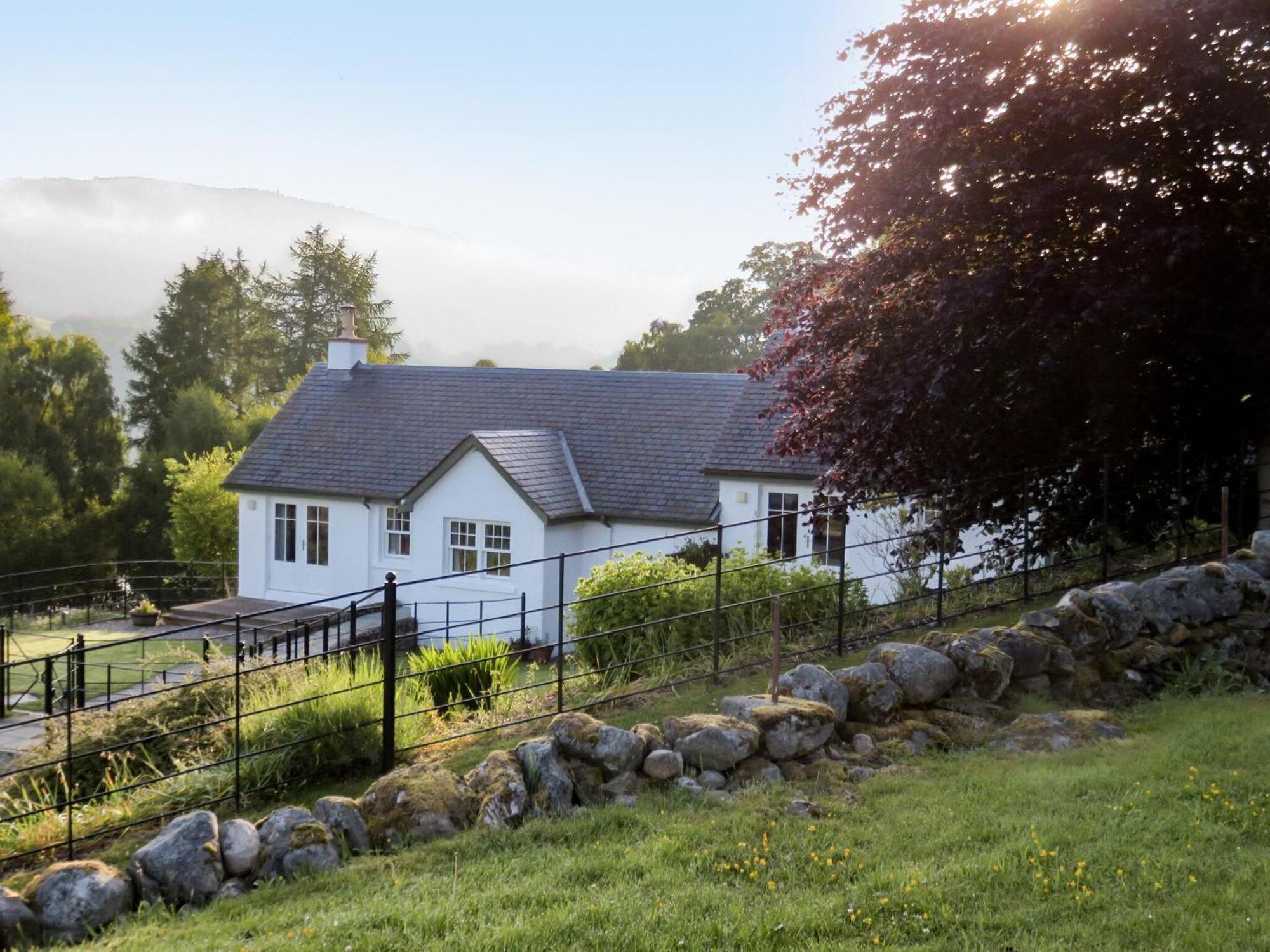 Tummel Cottage Foss Exterior foto